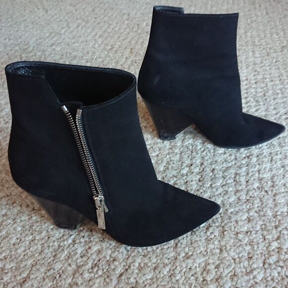 Saint Laurent Niki Asymmetric black Suede Ankle Boot size 36.5 - Picture 1 of 16